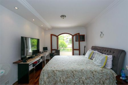 Casa à venda com 848m², 4 quartos e 6 vagas