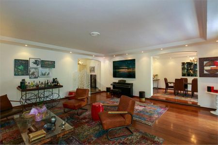 Casa à venda com 848m², 4 quartos e 6 vagas