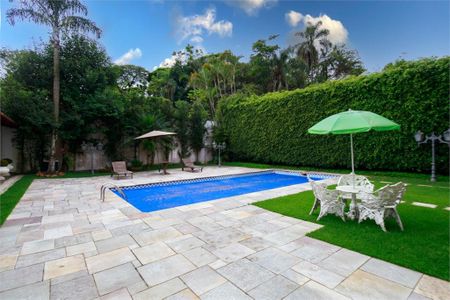 Casa à venda com 848m², 4 quartos e 6 vagas