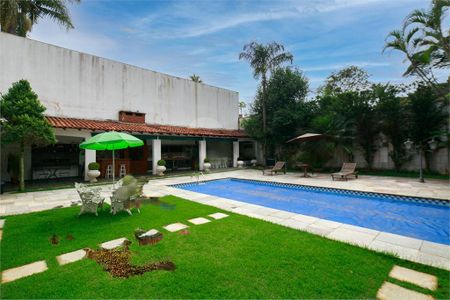 Casa à venda com 848m², 4 quartos e 6 vagas