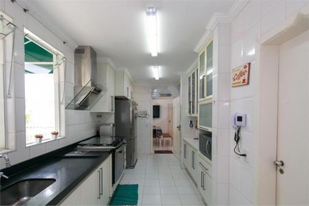 Casa à venda com 848m², 4 quartos e 6 vagas