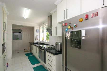 Casa à venda com 848m², 4 quartos e 6 vagas