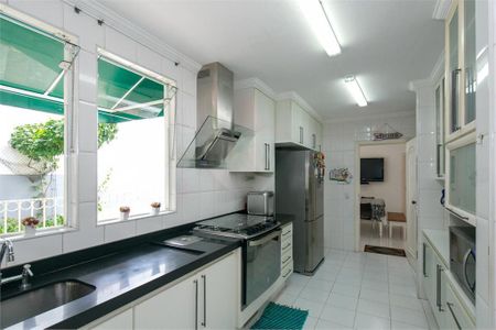 Casa à venda com 848m², 4 quartos e 6 vagas