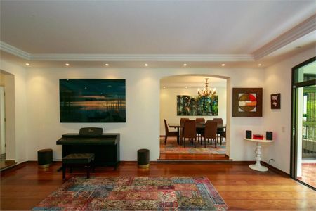 Casa à venda com 848m², 4 quartos e 6 vagas