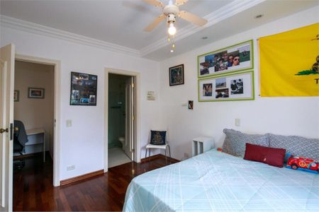 Casa à venda com 848m², 4 quartos e 6 vagas