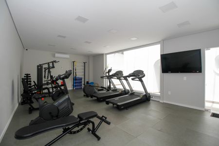Apartamento para alugar com 298m², 4 quartos e 3 vagas Apartamento para alugar com 298m², 4 quartos e 3 vagasÁrea Comum - Academia