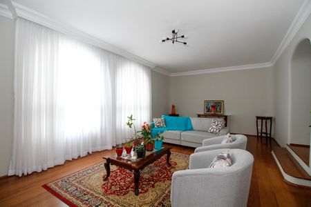 Apartamento para alugar com 298m², 4 quartos e 3 vagas Apartamento para alugar com 298m², 4 quartos e 3 vagasSala de Estar