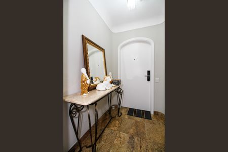 Apartamento para alugar com 298m², 4 quartos e 3 vagas Apartamento para alugar com 298m², 4 quartos e 3 vagasHall de Entrada