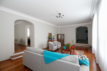 Apartamento para alugar com 298m², 4 quartos e 3 vagas Apartamento para alugar com 298m², 4 quartos e 3 vagasSala de Estar