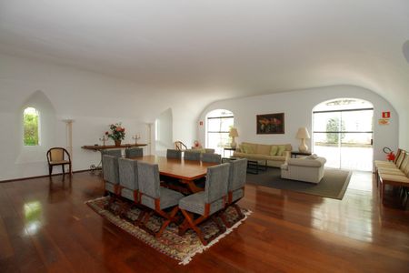 Apartamento para alugar com 298m², 4 quartos e 3 vagas Apartamento para alugar com 298m², 4 quartos e 3 vagasÁrea Comum - Salão de Festas