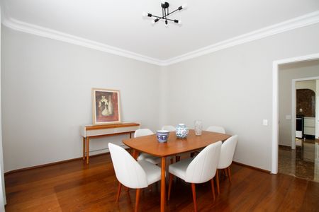 Apartamento para alugar com 298m², 4 quartos e 3 vagas Apartamento para alugar com 298m², 4 quartos e 3 vagasSala de Jantar