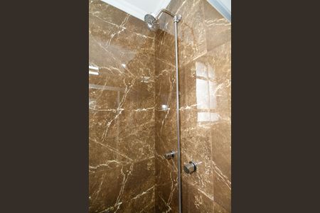 Apartamento para alugar com 298m², 4 quartos e 3 vagas Apartamento para alugar com 298m², 4 quartos e 3 vagasBanheiro da Suíte 2