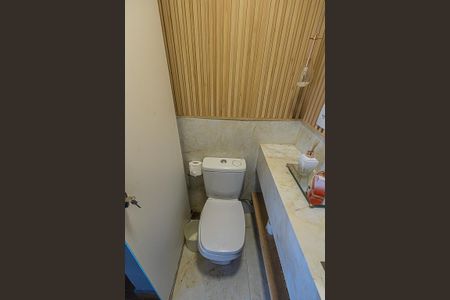 Casa à venda com 263m², 4 quartos e 3 vagaslavabo