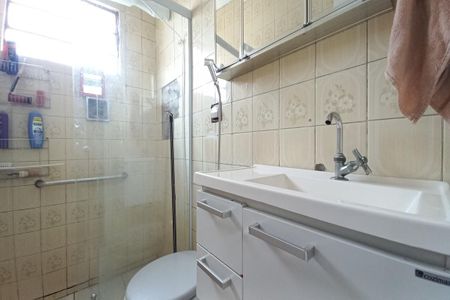 Casa à venda com 176m², 5 quartos e 3 vagas Casa à venda com 176m², 5 quartos e 3 vagasBanheiro