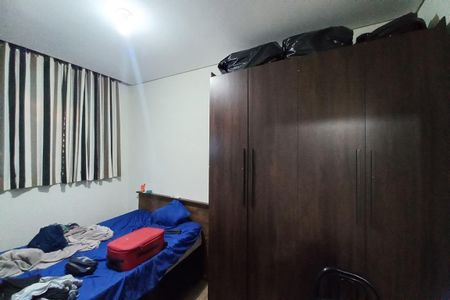 Casa à venda com 176m², 5 quartos e 3 vagas Casa à venda com 176m², 5 quartos e 3 vagasQuarto 2