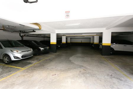 Apartamento à venda com 46m², 2 quartos e 1 vaga Apartamento à venda com 46m², 2 quartos e 1 vagaGaragem