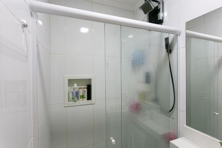 Apartamento à venda com 46m², 2 quartos e 1 vaga Apartamento à venda com 46m², 2 quartos e 1 vagaBanheiro