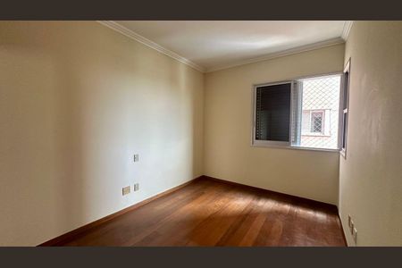 Apartamento à venda com 172m², 4 quartos e 3 vagasQuarto 