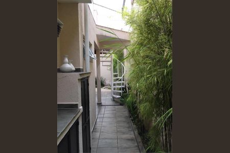 Casa à venda com 180m², 3 quartos e 2 vagas