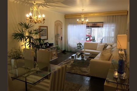 Casa à venda com 3 quartos, 180m² em Vila Campo Grande, São Paulo