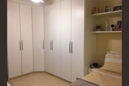 Casa à venda com 3 quartos, 180m² em Vila Campo Grande, São Paulo