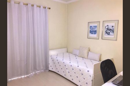 Casa à venda com 3 quartos, 180m² em Vila Campo Grande, São Paulo