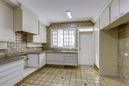 Casa à venda com 4 quartos, 433m² em Santo Amaro, São Paulo