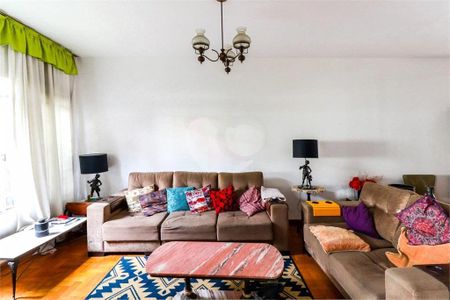 Casa à venda com 3 quartos, 214m² em Planalto Paulista, São Paulo