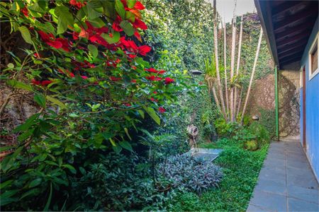 Casa à venda com 125m², 2 quartos e 2 vagas