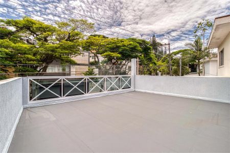 Casa à venda com 275m², 4 quartos e 2 vagas