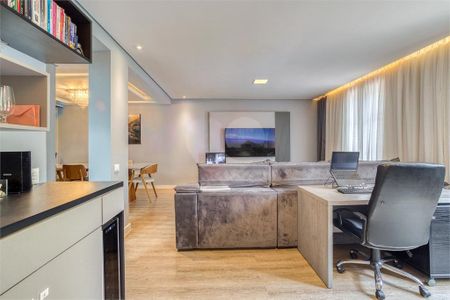 Casa à venda com 275m², 4 quartos e 2 vagas