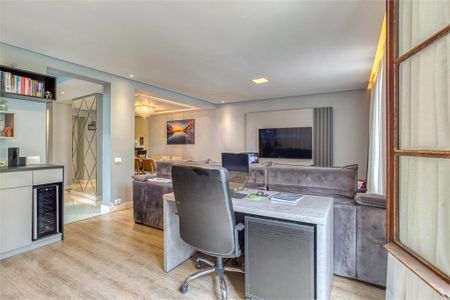 Casa à venda com 275m², 4 quartos e 2 vagas