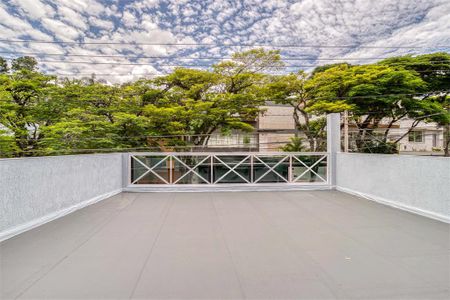 Casa à venda com 275m², 4 quartos e 2 vagas