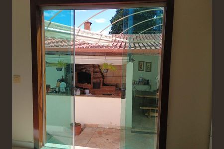 Casa à venda com 1670m², 5 quartos e 3 vagasÁrea Externa