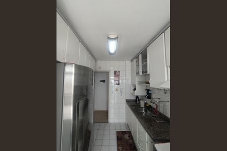 Apartamento à venda com 59m², 2 quartos e 1 vaga Apartamento à venda com 59m², 2 quartos e 1 vagaCozinha - Armários
