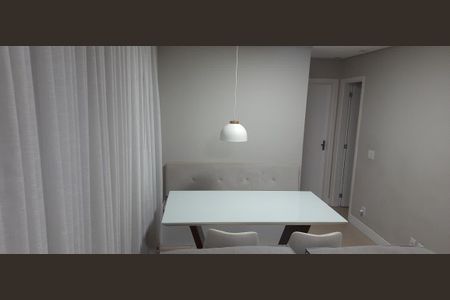 Sala de Estar de apartamento à venda com 2 quartos, 75m² em Parque Fazendinha, Campinas
