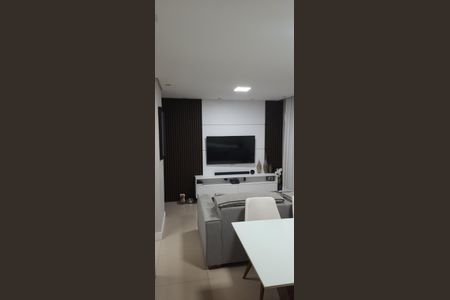 Apartamento à venda com 75m², 2 quartos e 2 vagasSala