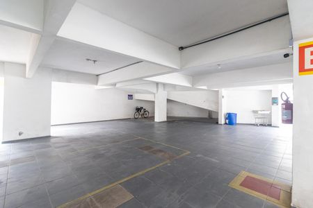 Apartamento para alugar com 100m², 2 quartos e 1 vaga Apartamento para alugar com 100m², 2 quartos e 1 vagaÁrea comum - garagem