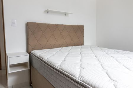 Apartamento para alugar com 100m², 2 quartos e 1 vaga Apartamento para alugar com 100m², 2 quartos e 1 vagaDetalhe da suíte