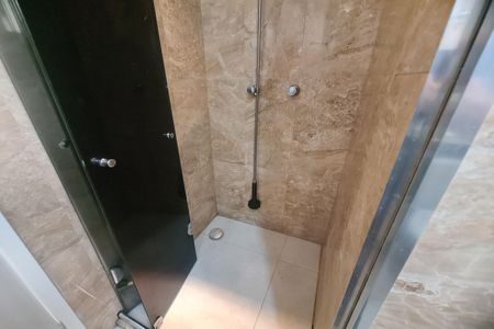 Apartamento à venda com 76m², 3 quartos e 2 vagasBanheiro da Suíte