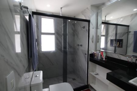 Apartamento à venda com 166m², 4 quartos e 3 vagasBanheiro - Suíte