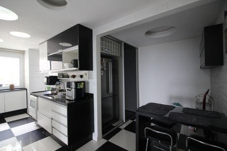 Apartamento à venda com 166m², 4 quartos e 3 vagasCozinha