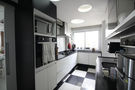 Apartamento à venda com 166m², 4 quartos e 3 vagasCozinha
