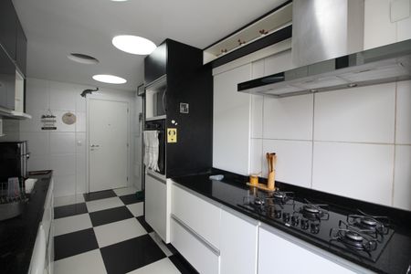 Apartamento à venda com 166m², 4 quartos e 3 vagasCozinha