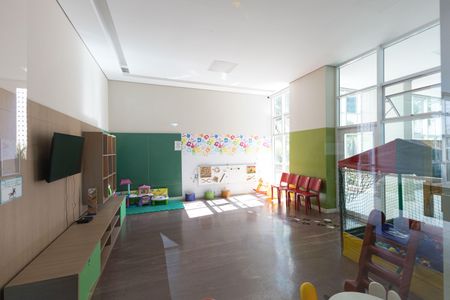 Apartamento à venda com 92m², 3 quartos e 2 vagas Apartamento à venda com 92m², 3 quartos e 2 vagasÁrea comum - Brinquedoteca