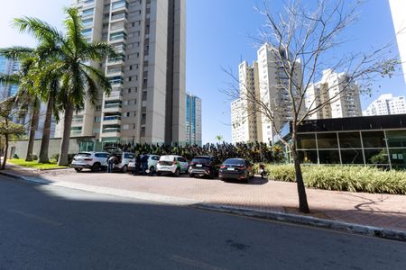 Apartamento à venda com 92m², 3 quartos e 2 vagas Apartamento à venda com 92m², 3 quartos e 2 vagasFachada