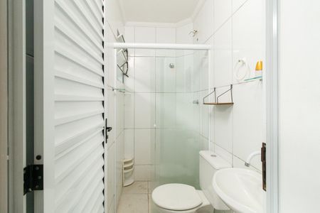 Banheiro de apartamento para alugar com 1 quarto, 35m² em Vila Nova Galvão, São Paulo