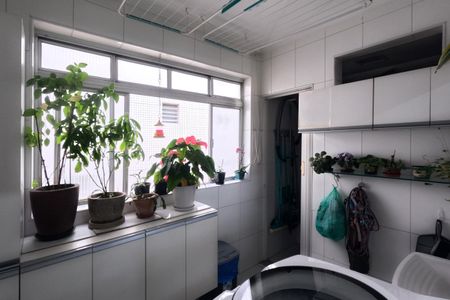 Apartamento para alugar com 120m², 2 quartos e 1 vagaÁrea de Serviço