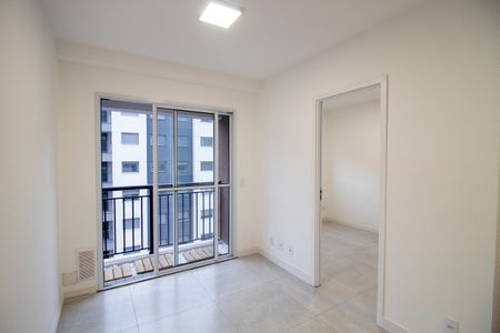 Apartamento para alugar com 39m², 2 quartos e 1 vaga Apartamento para alugar com 39m², 2 quartos e 1 vagaSala