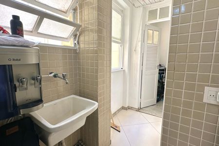 Apartamento para alugar com 135m², 3 quartos e 1 vaga